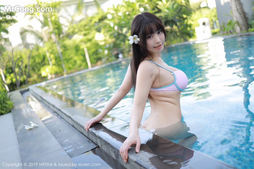 [MFStar] Vol.194: Zhu Ke Er (Flower朱可儿) (41 images)