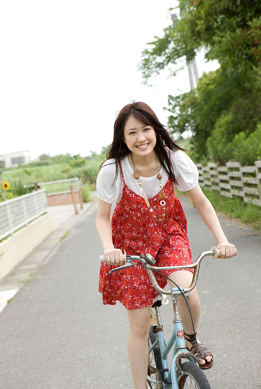 Saki Fukuda "Cherry Blossom" [Image.tv]