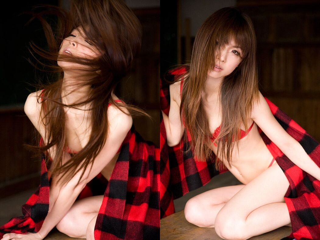 Aya Nakata "White Beat" [Image.tv]