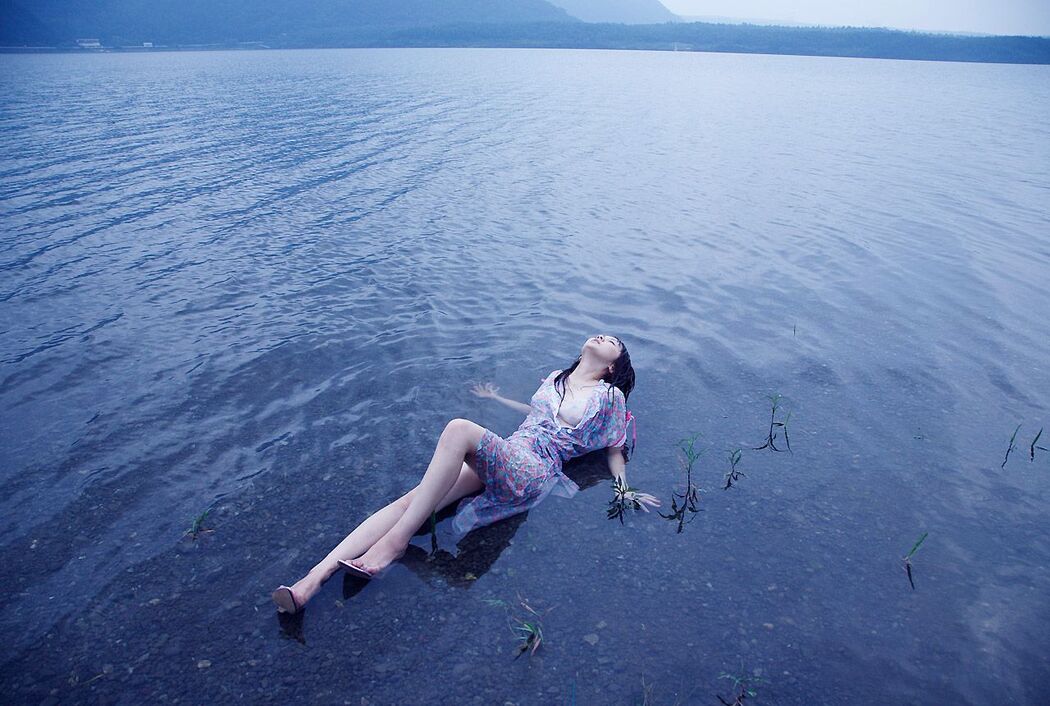 Shoko Hamada "mysterious doll" [Image.tv]