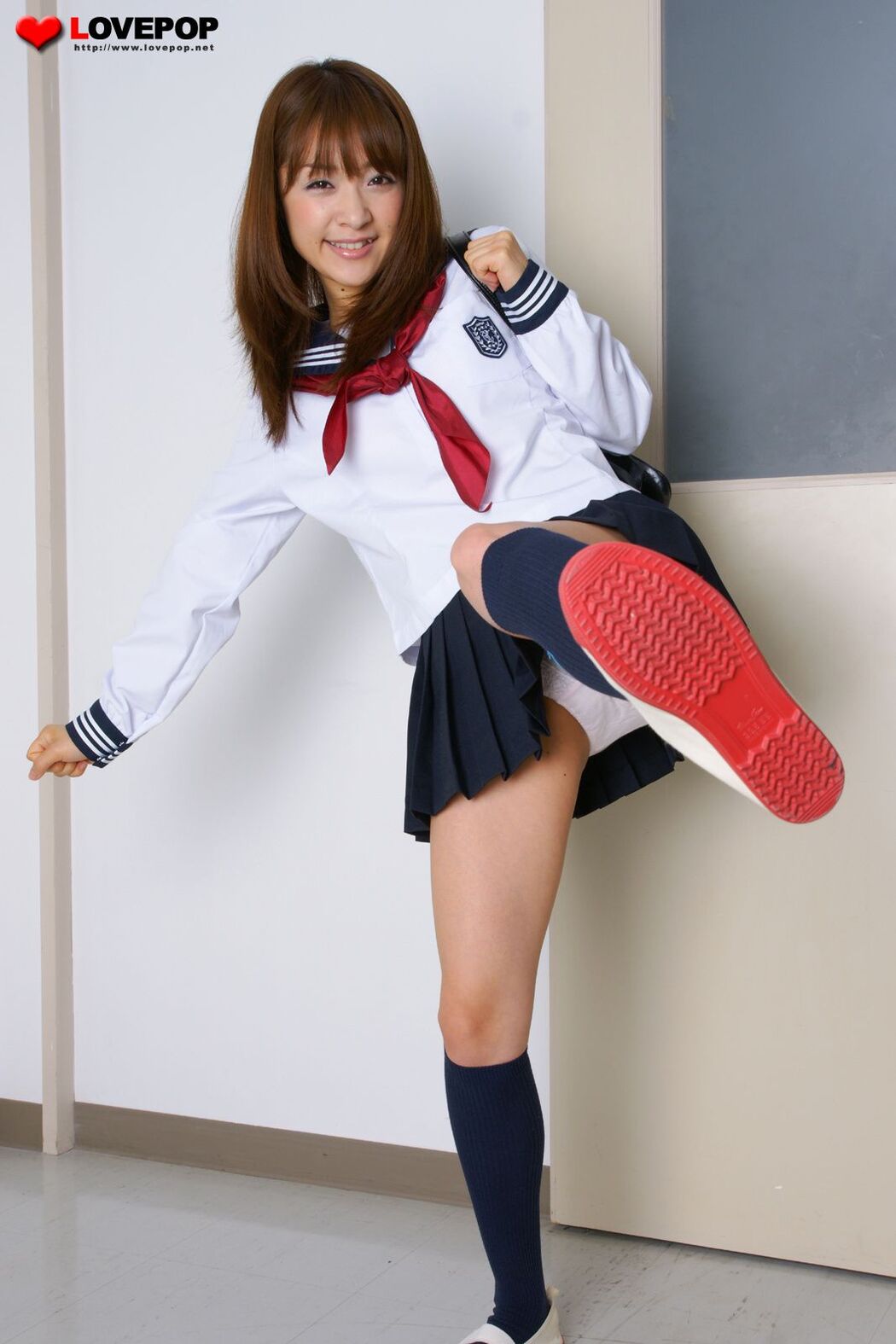 Mihiro Taniguchi Otakara School Uniform 001 [LovePop]