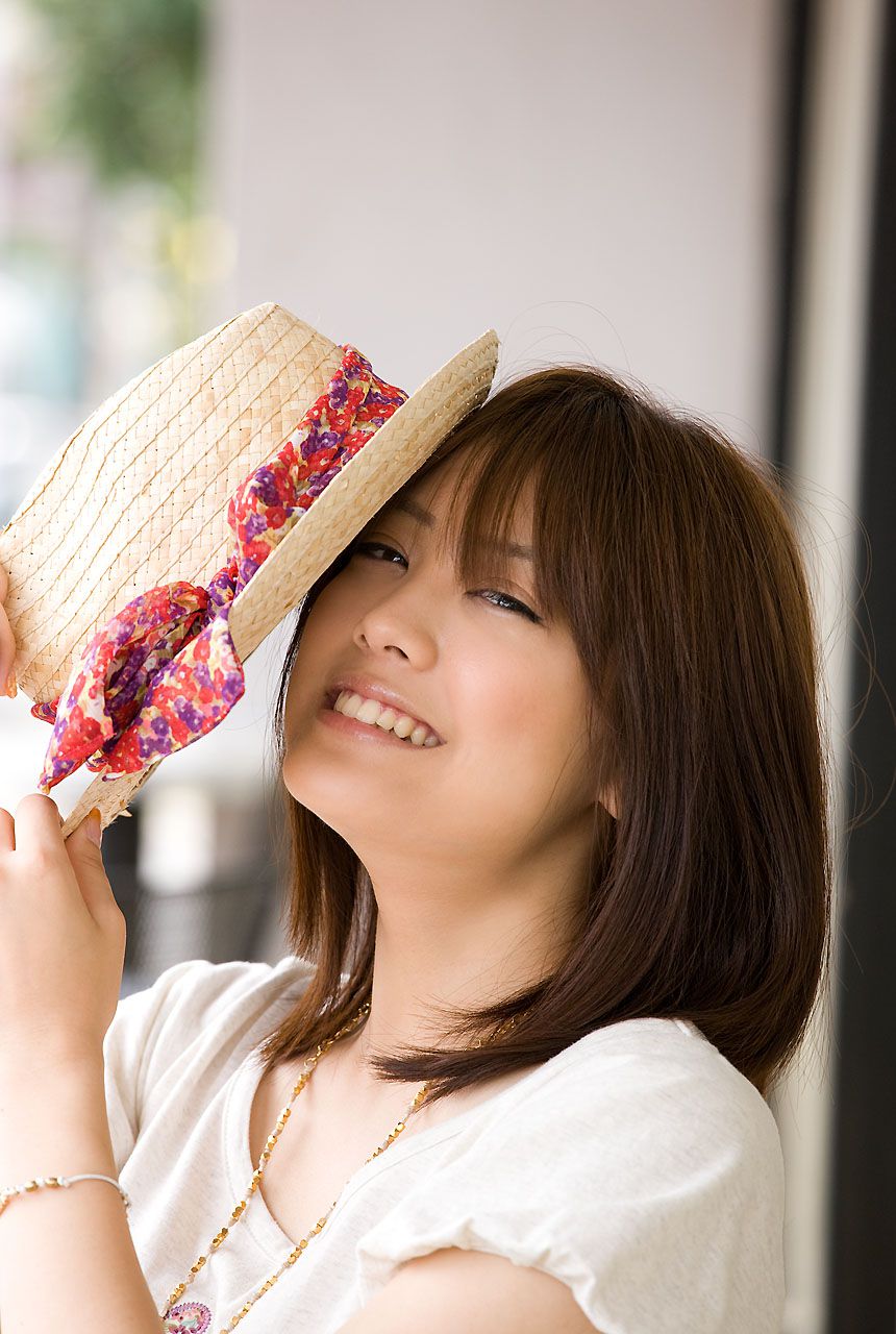 Saki Fukuda "Smile Blossom" [Image.tv]