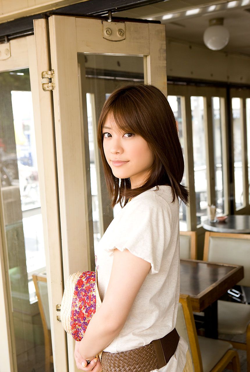 Saki Fukuda "Smile Blossom" [Image.tv]