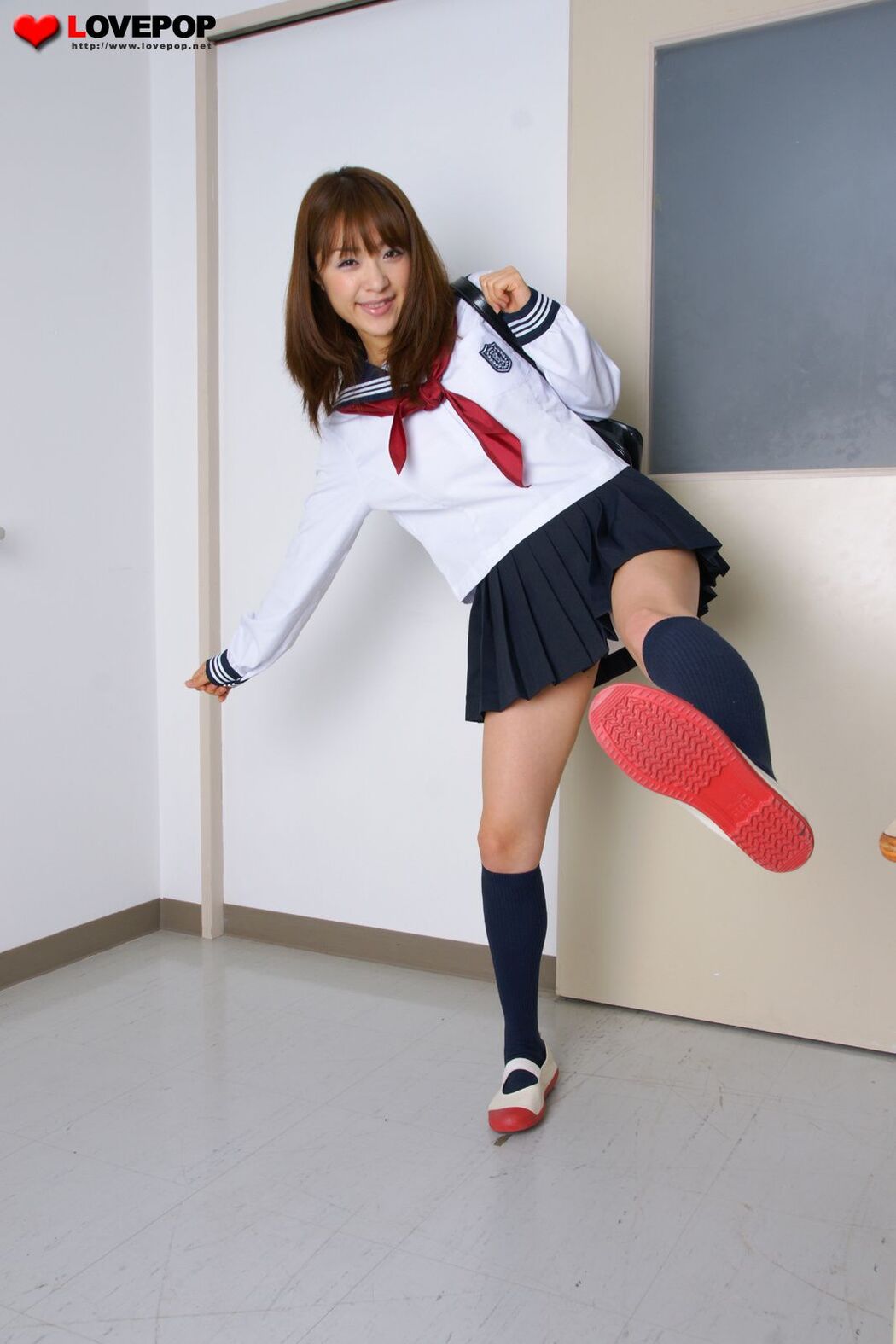 Mihiro Taniguchi Otakara School Uniform 001 [LovePop]