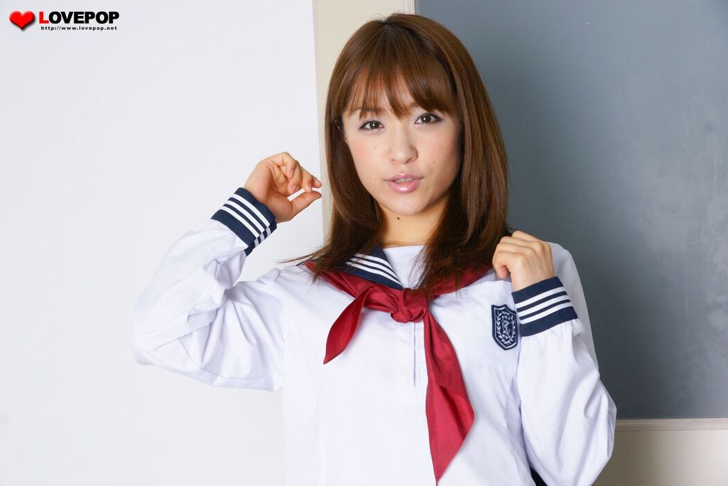 Mihiro Taniguchi Otakara School Uniform 001 [LovePop]