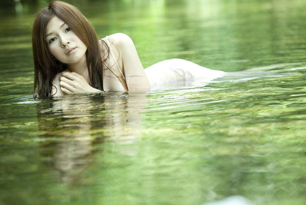 Manami Ui "Aimi and" [Image.tv]