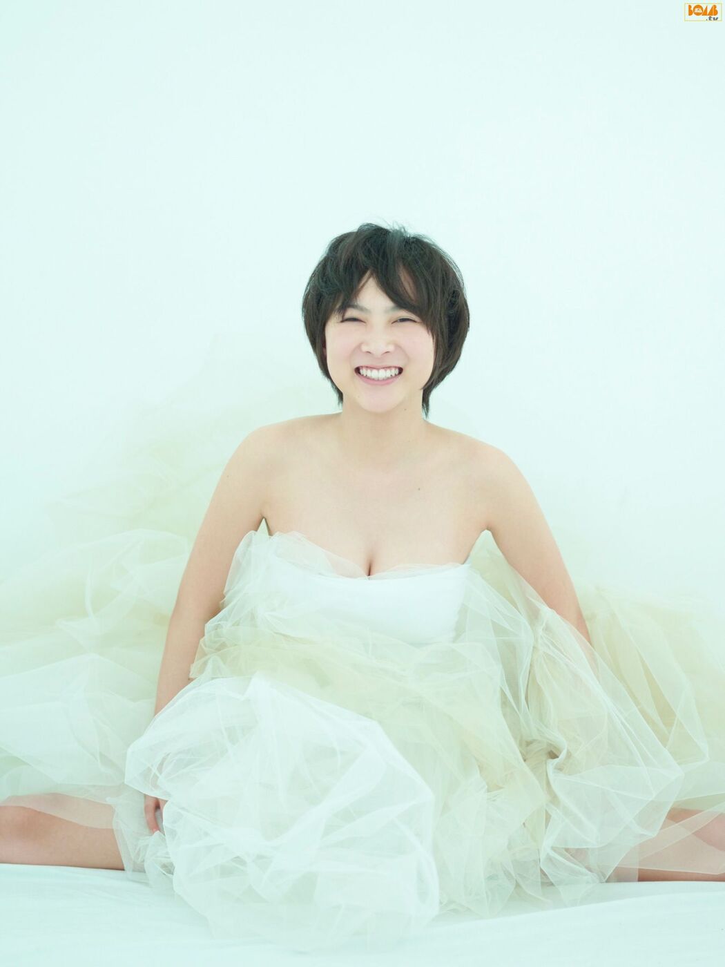 [Bomb.TV] October 2010 Mitsuki Tanimura