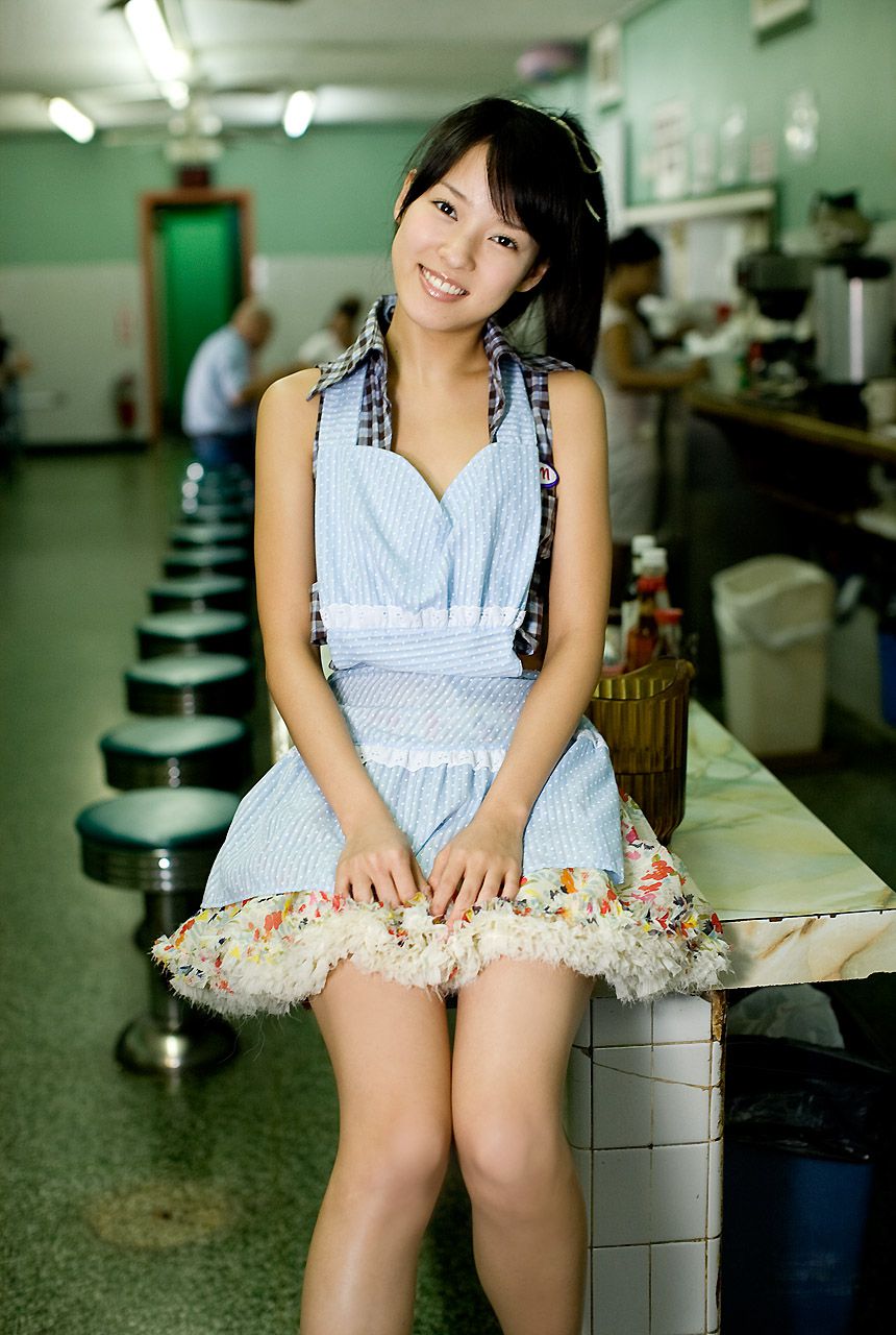 Natsuko "Love is like a shooting star" [Image.tv]