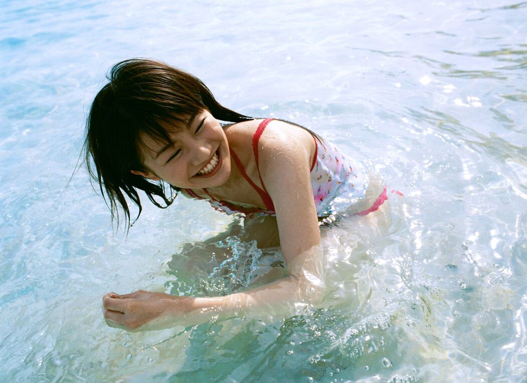 高部あい /高部爱 "The Sky the Breeze & You" [Image.tv]