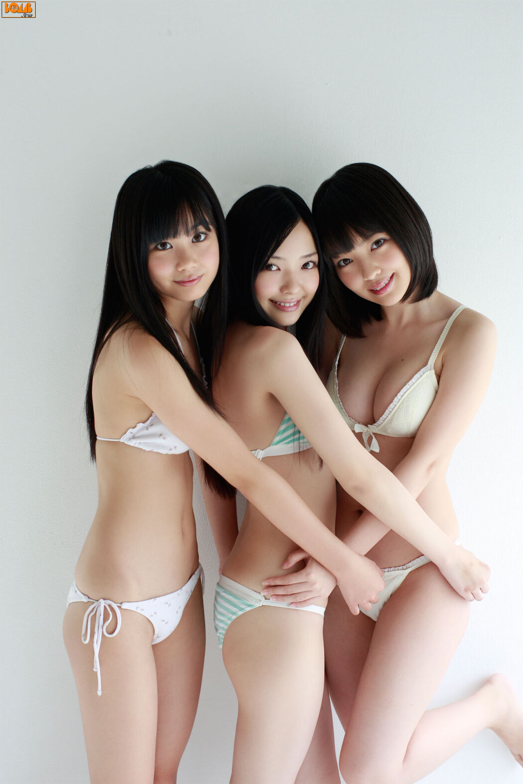 [Bomb.TV] October 2011 Issue Rena Hirose, Yui Ito, Haruka Ando