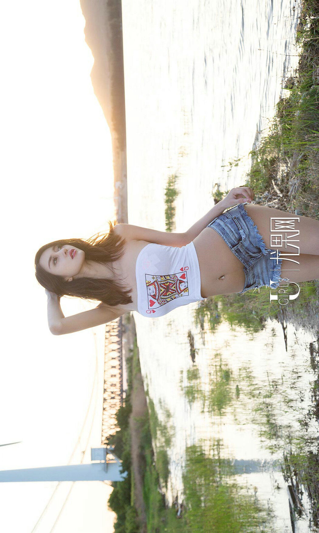 Hibiya Ami "Mr. Servant of the Milk" ゴールドビキニ [Girlz-High] Cover Photo