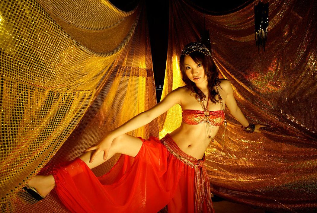 Suzuki Akane "Sweet Devil" [Image.tv]
