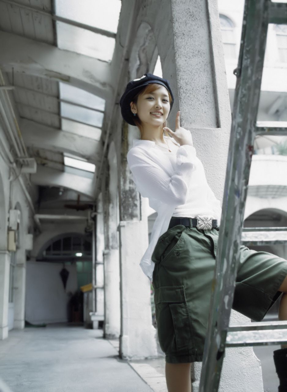 Aya Nakata "Unbelievable!" [Image.tv]