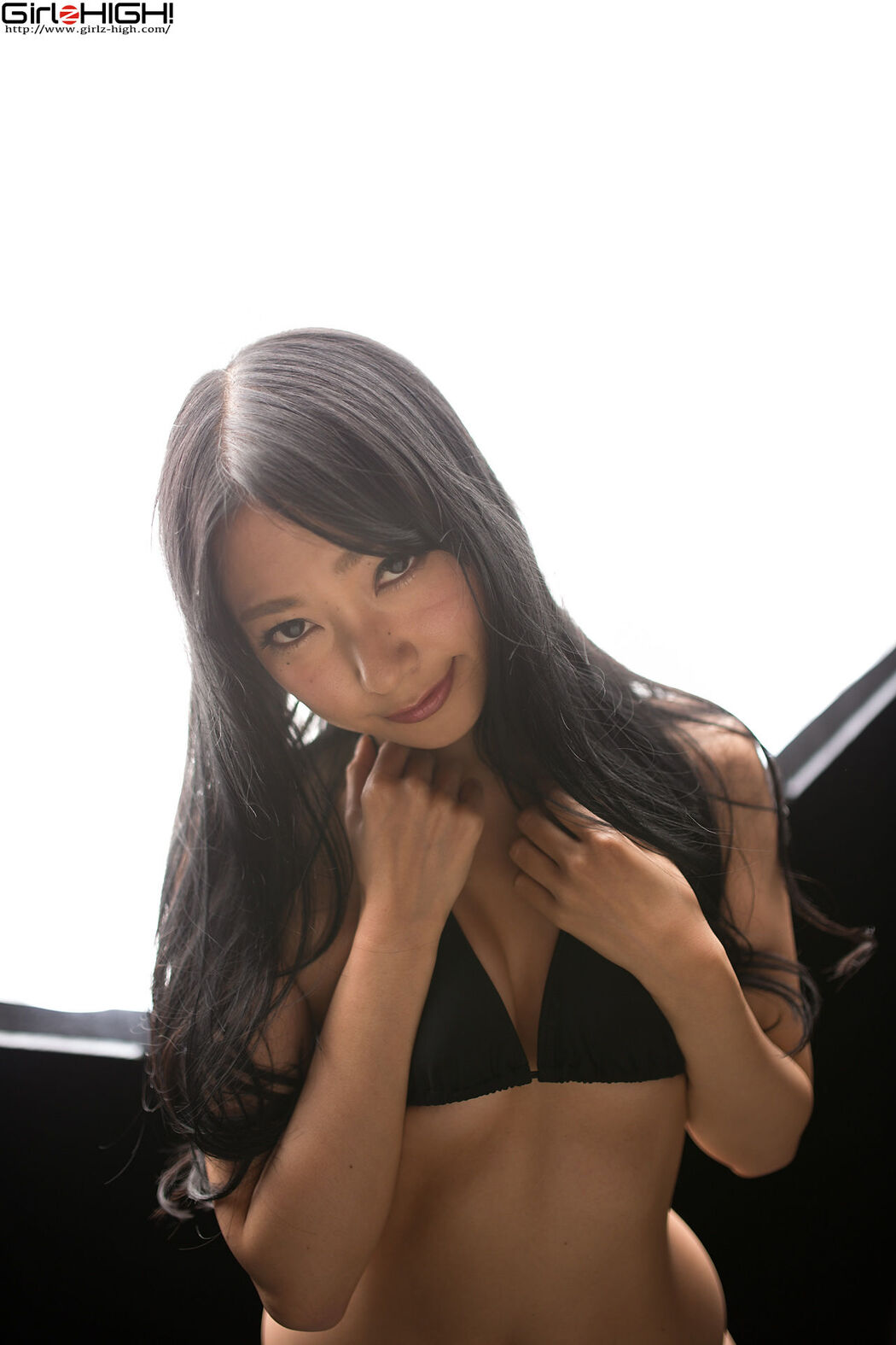 [Girlz-High] Ui Mita Ui Mita --Black Enchanted bune_001_002