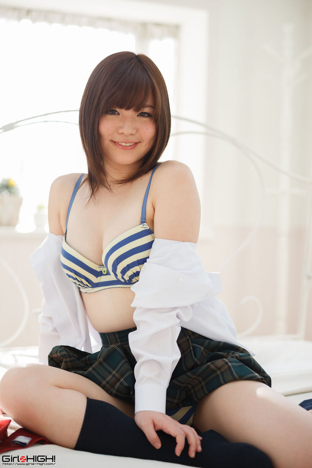 [Girlz-High] 吉见りぃな Riina Yoshimi #g024 Gravure Gallery 03