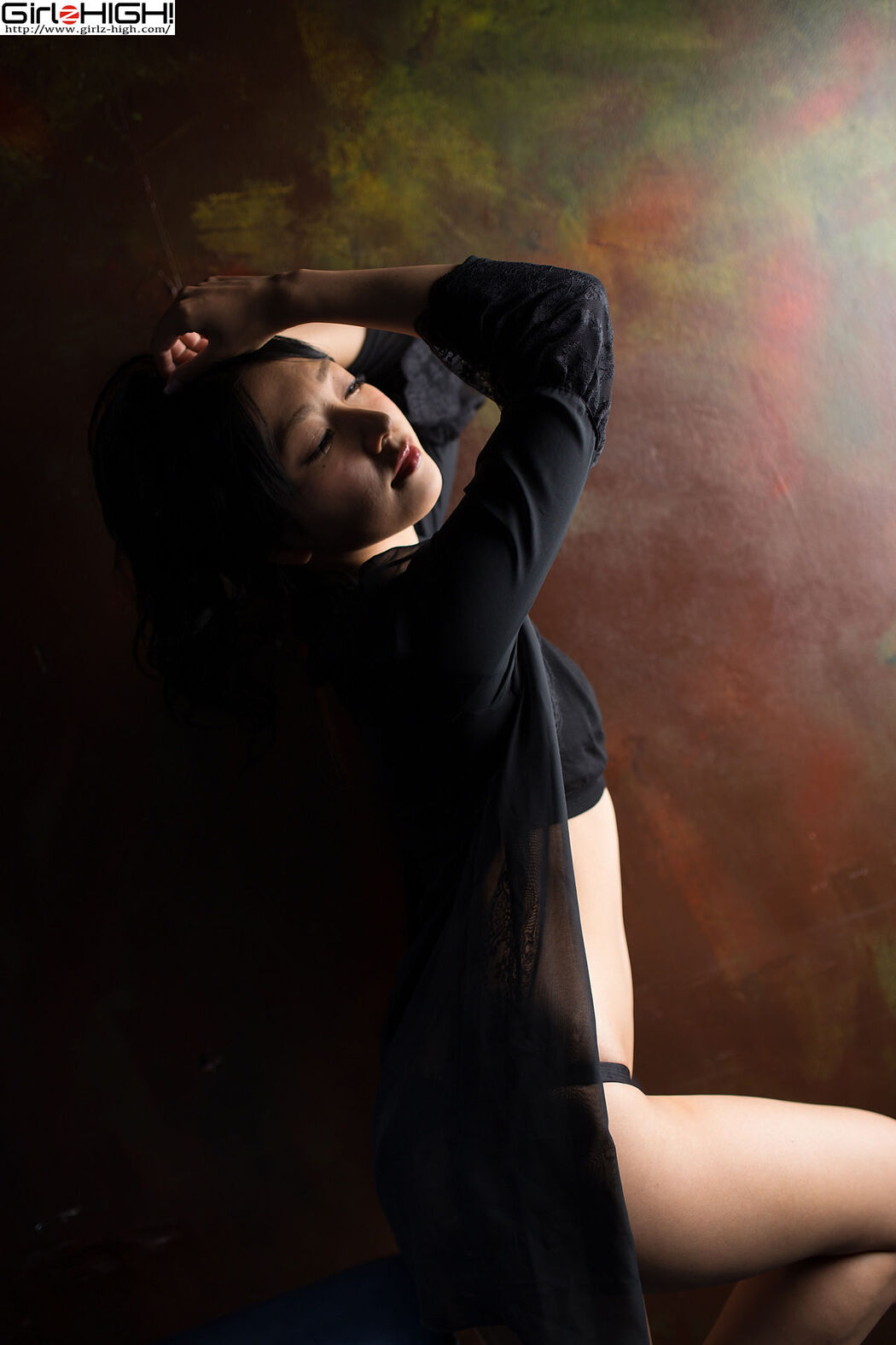 [Girlz-High] Ui Mita Ui Mita --Black Enchanted bune_001_002