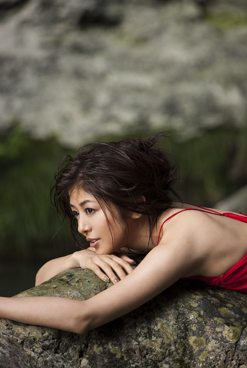 Shiraishi Miho's "Real Summer of Longing" [Image.tv]