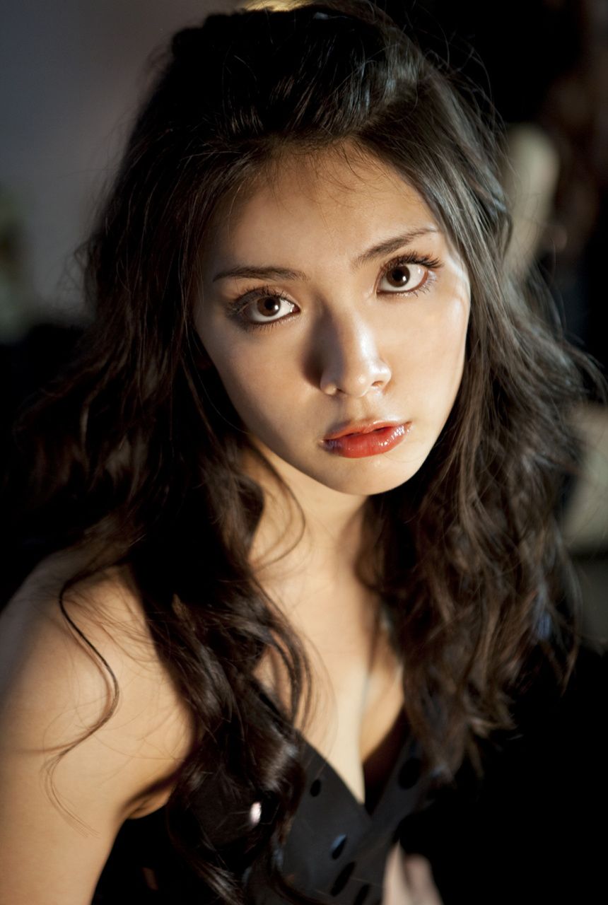 Sayaka Akimoto "princess SAYAKA" second edition [Image.tv]