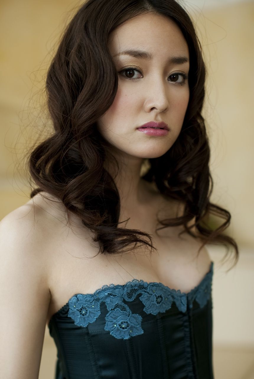 Natsuko Nagaike "Prism" [Image.tv]