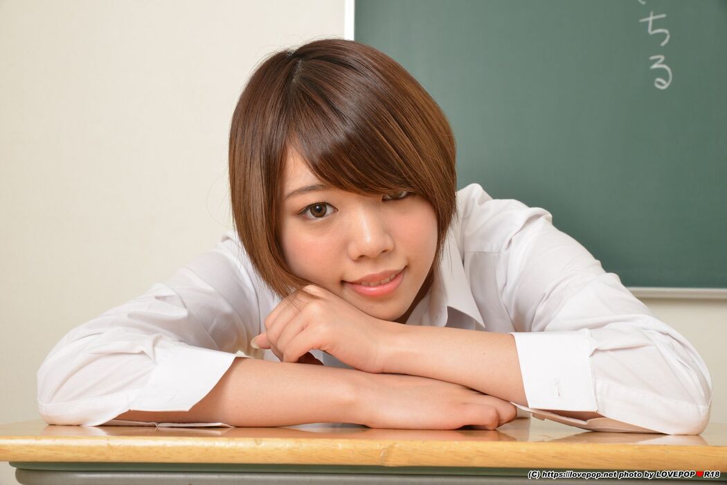 Riina Yoshimi 吉见りぃな [Girlz-High] #g024 Gravure Gallery 02