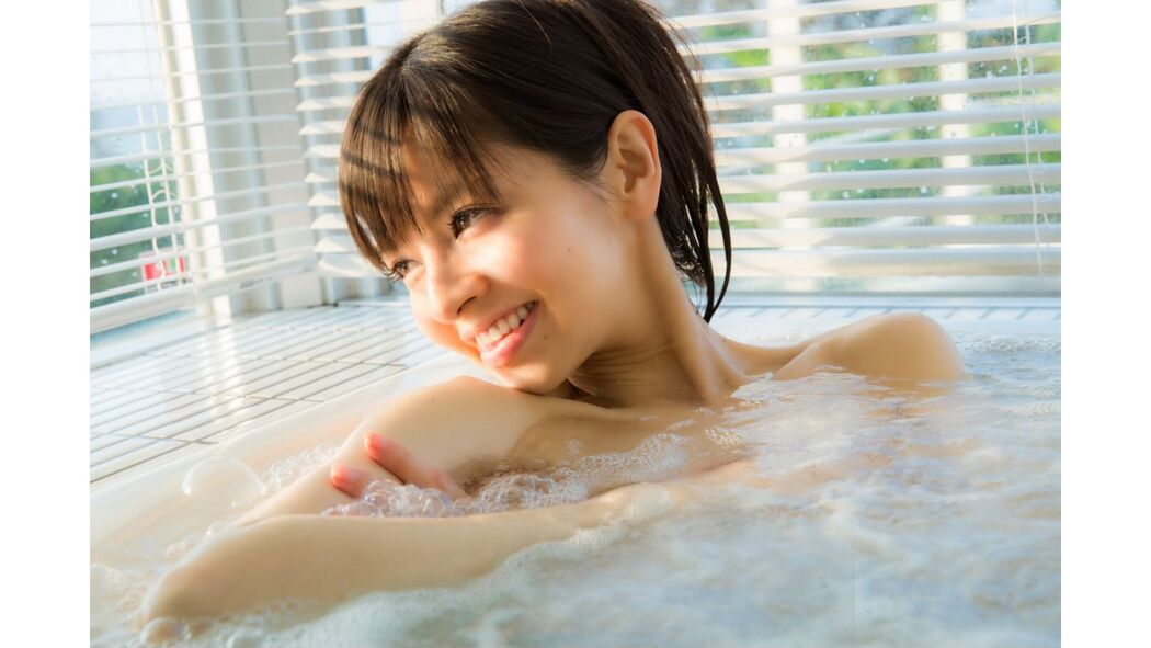 Makie Sonoyama "Yummy scrummy!" [Image.tv]