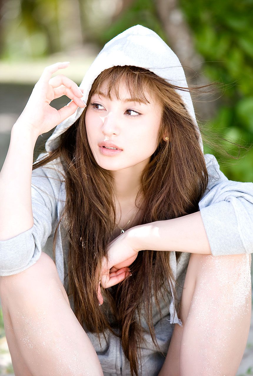 Maki Nishiyama "Naturalist" [Image.tv]