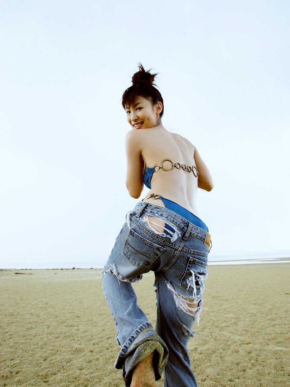 Okubo Mariko "Mizunakuni..." [Image.tv]