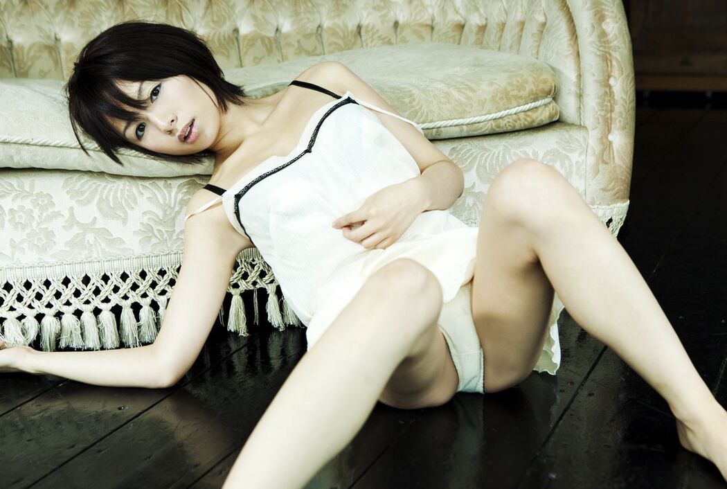 Rika Hoshimi / Rika Hoshimi << Frachina Girl ~ The Temptation of a Little Devil Girl ~ >> [Image.tv]