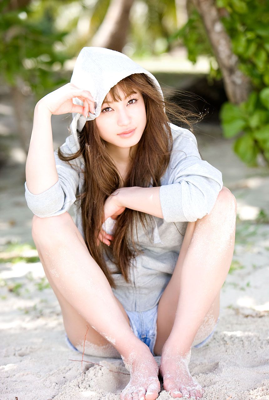 Maki Nishiyama "Naturalist" [Image.tv]