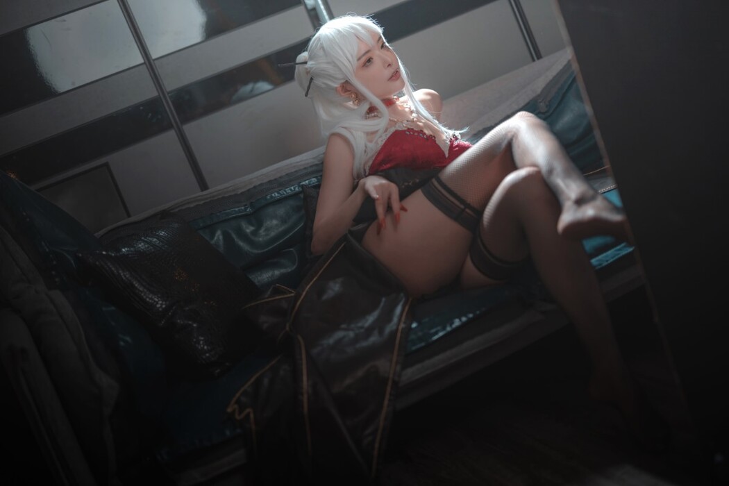 Coser@秋和柯基 Vol.089 火辣出击