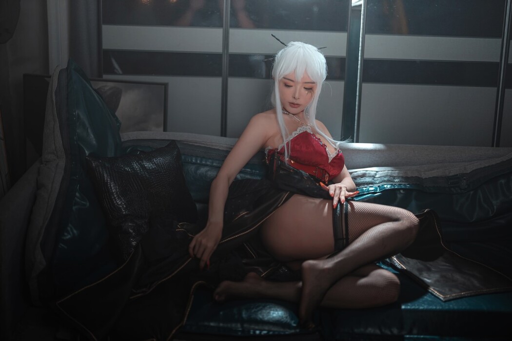 Coser@秋和柯基 Vol.089 火辣出击