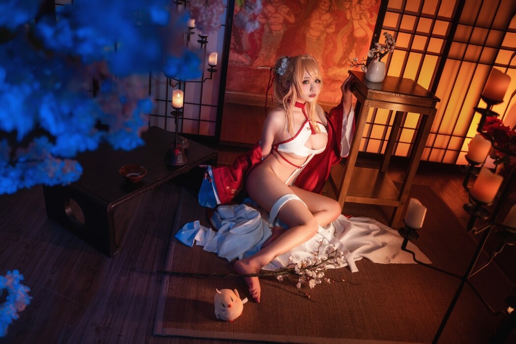 Coser@贞子蜜桃 Vol.011 碧蓝航线 新春光荣