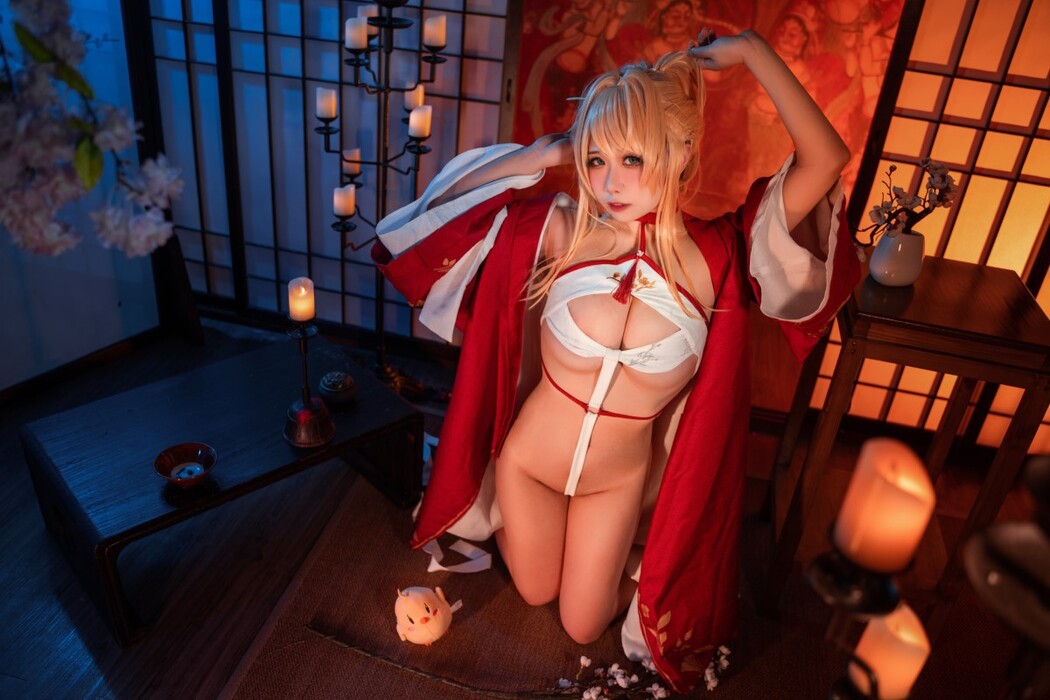 Coser@贞子蜜桃 Vol.011 碧蓝航线 新春光荣