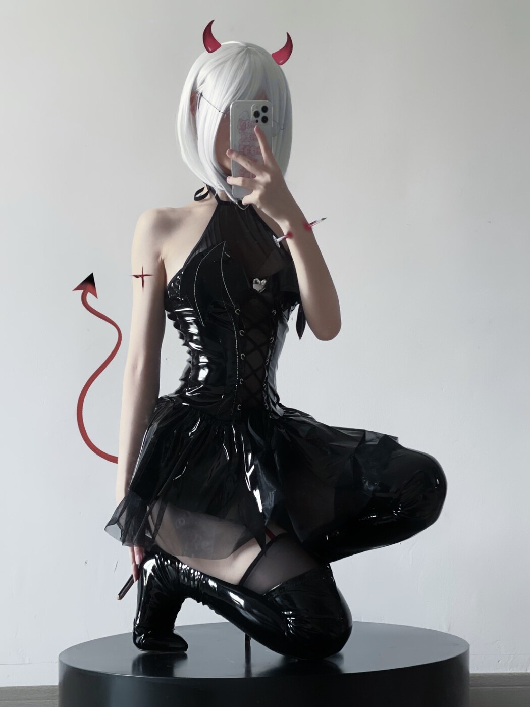 Coser@幼愛Youmeko Vol.007 吊带袜恶魔