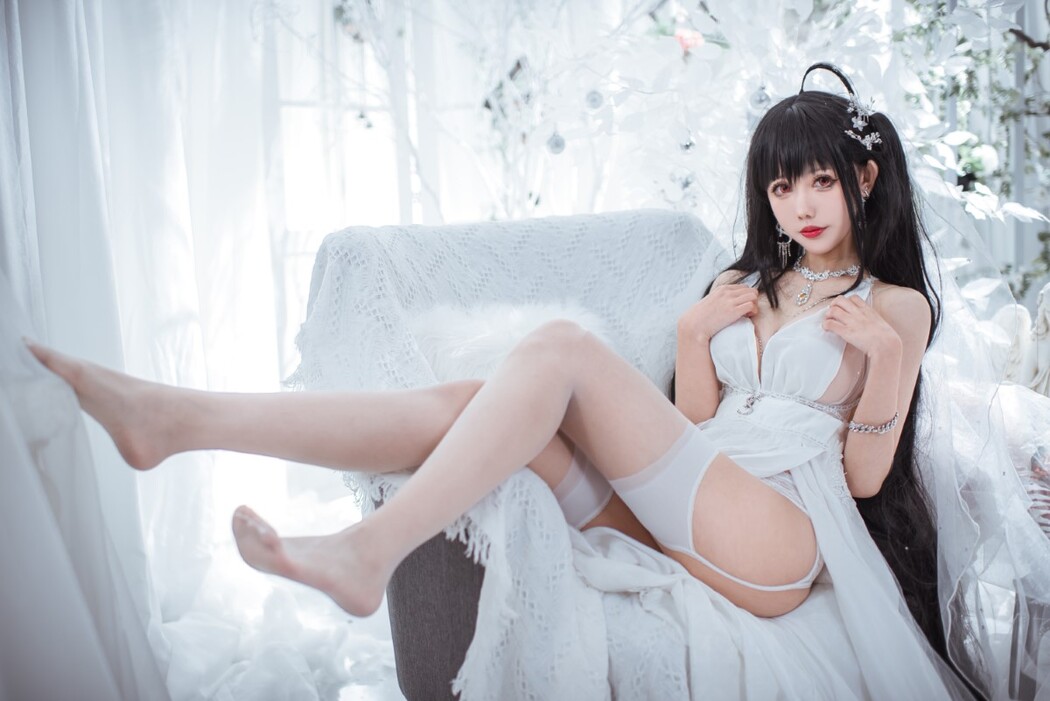 Coser@仙女月 Vol.008 大凤纯白婚纱