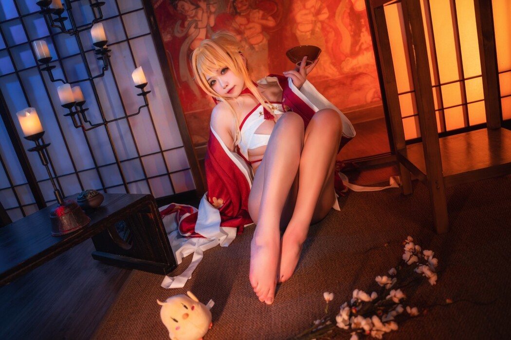 Coser@贞子蜜桃 Vol.011 碧蓝航线 新春光荣