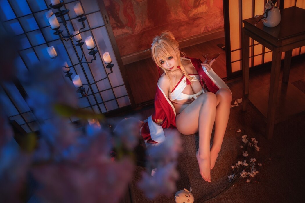 Coser@贞子蜜桃 Vol.011 碧蓝航线 新春光荣