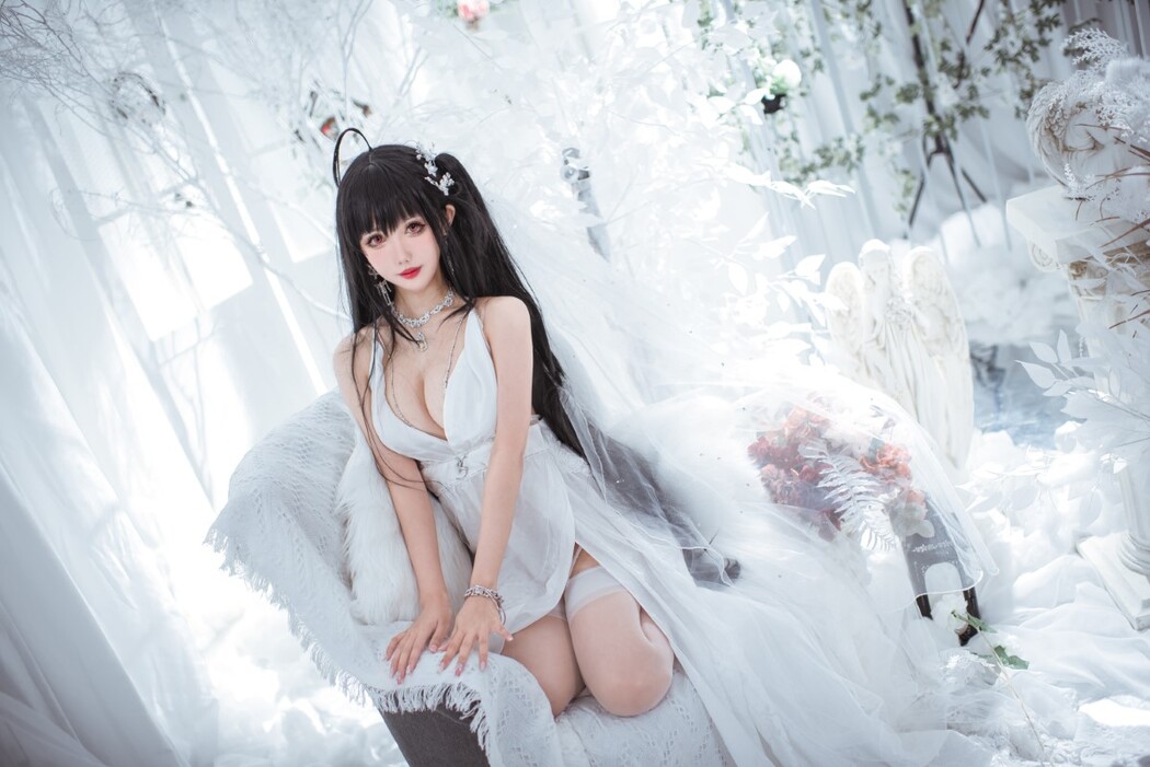 Coser@仙女月 Vol.008 大凤纯白婚纱