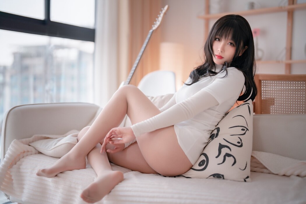 Coser@轩萧学姐 vol.025 吉他妹妹肉丝套