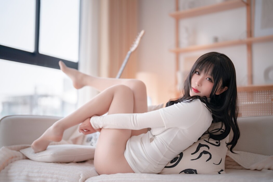 Coser@轩萧学姐 vol.025 吉他妹妹肉丝套