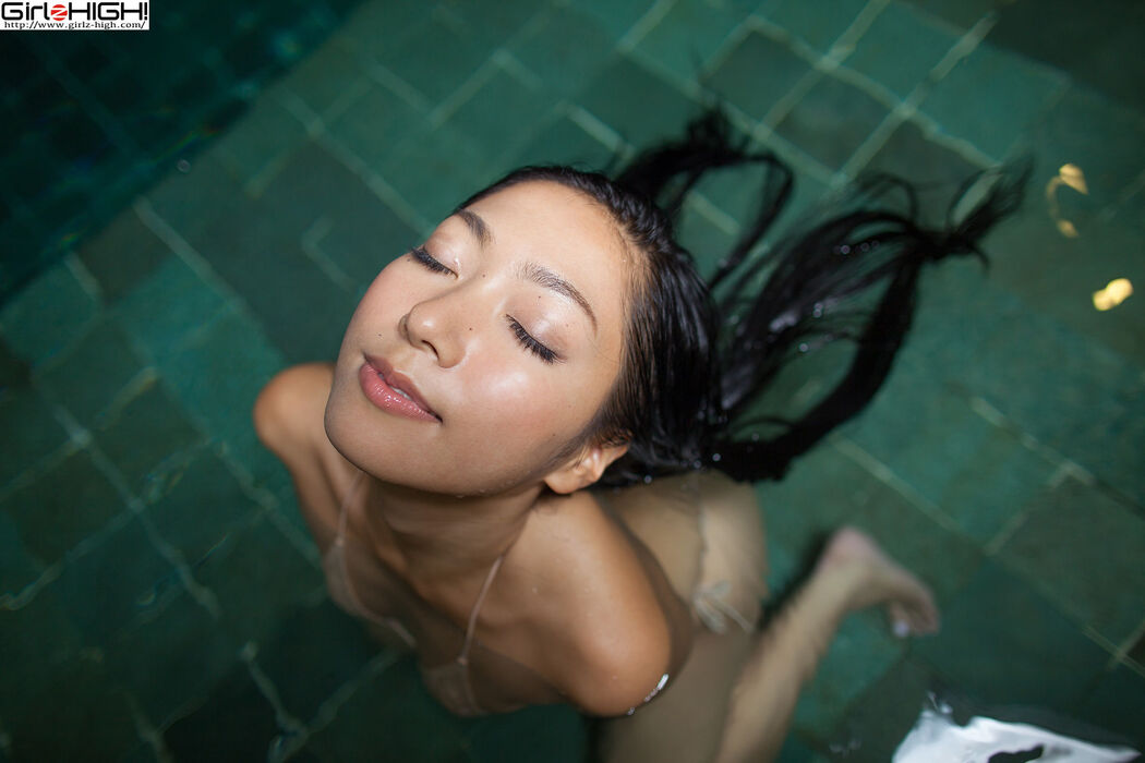 [Girlz-High] Ui Mita Ui Mita --Bathroom Wetness --buno_012_005