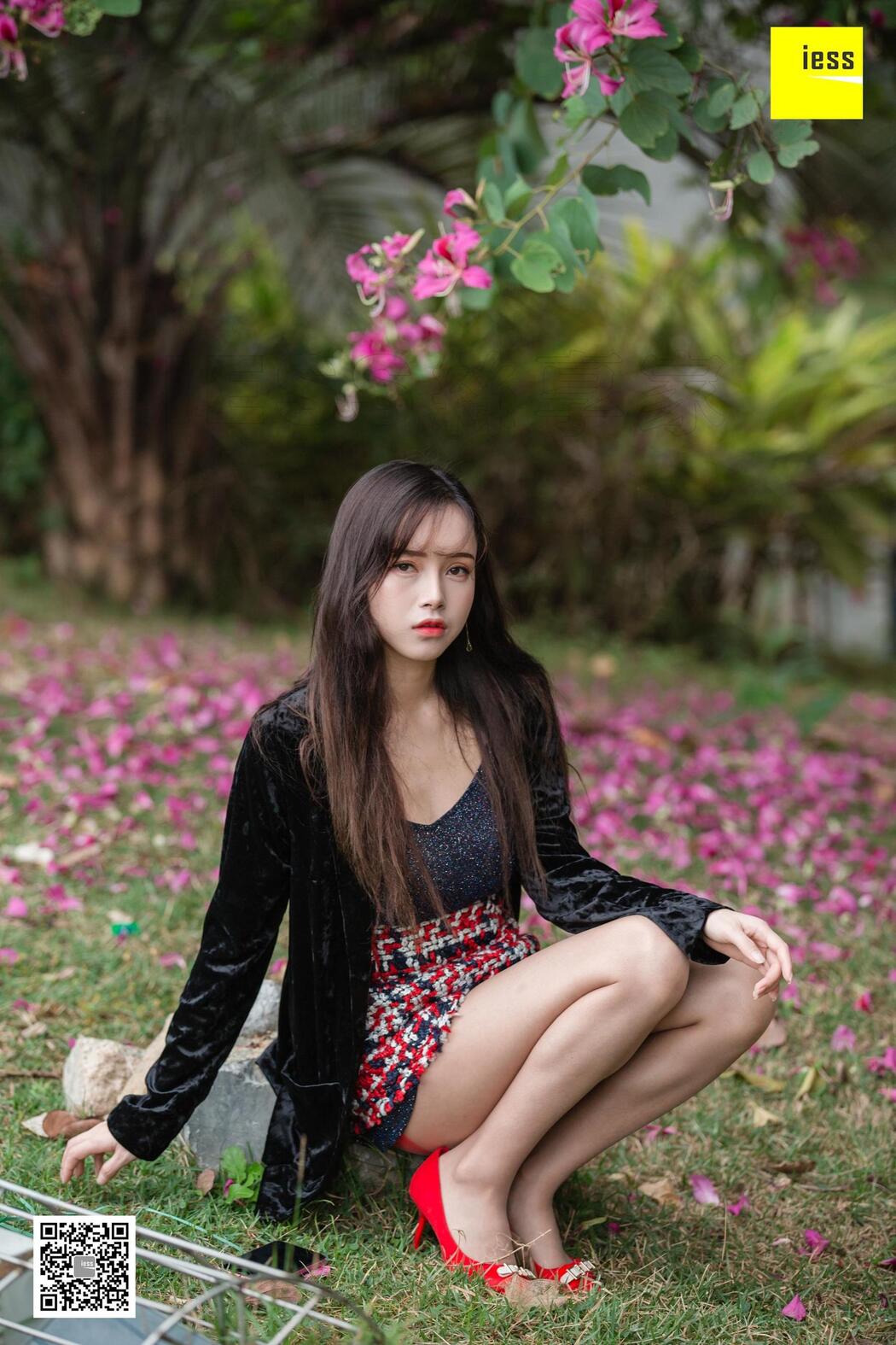 Model Xiao Yu "Xiao Yu in the Flowers" [异思趣向IESS] Beautiful legs