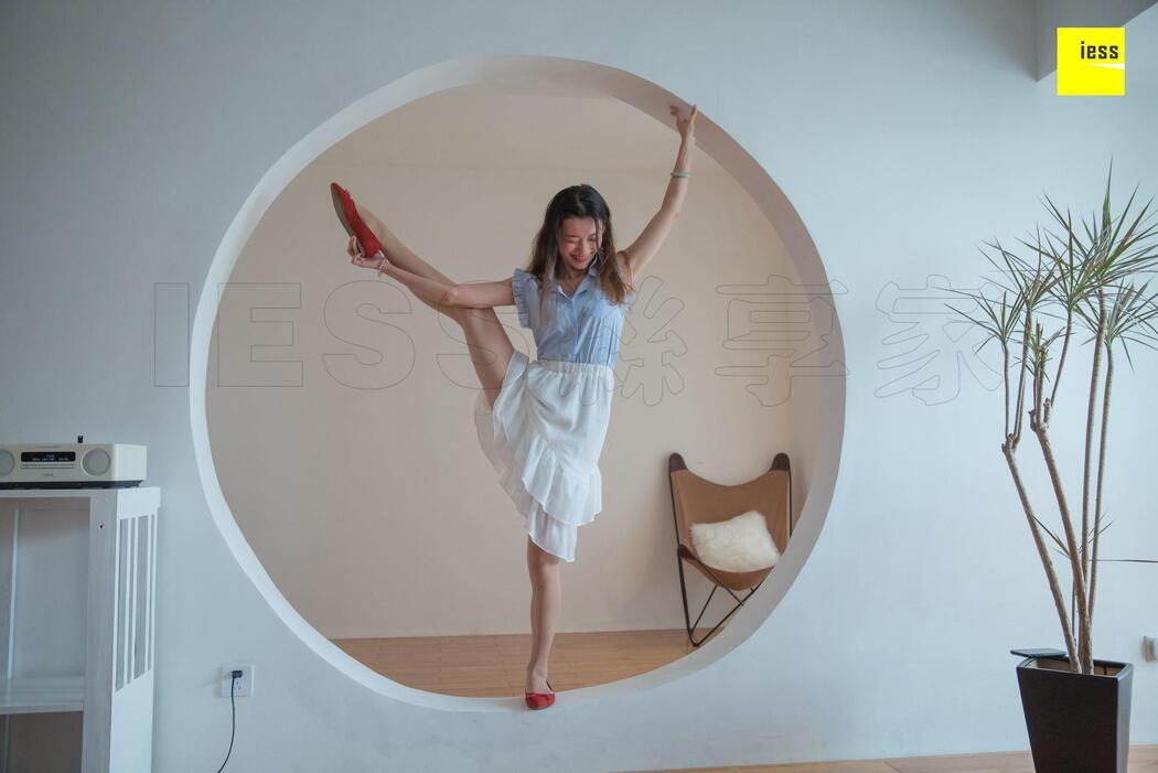 Qiuqiu "Dance of Red Flat Shoes" [Iss to IESS] Sixiangjia 313 Beautiful Feet