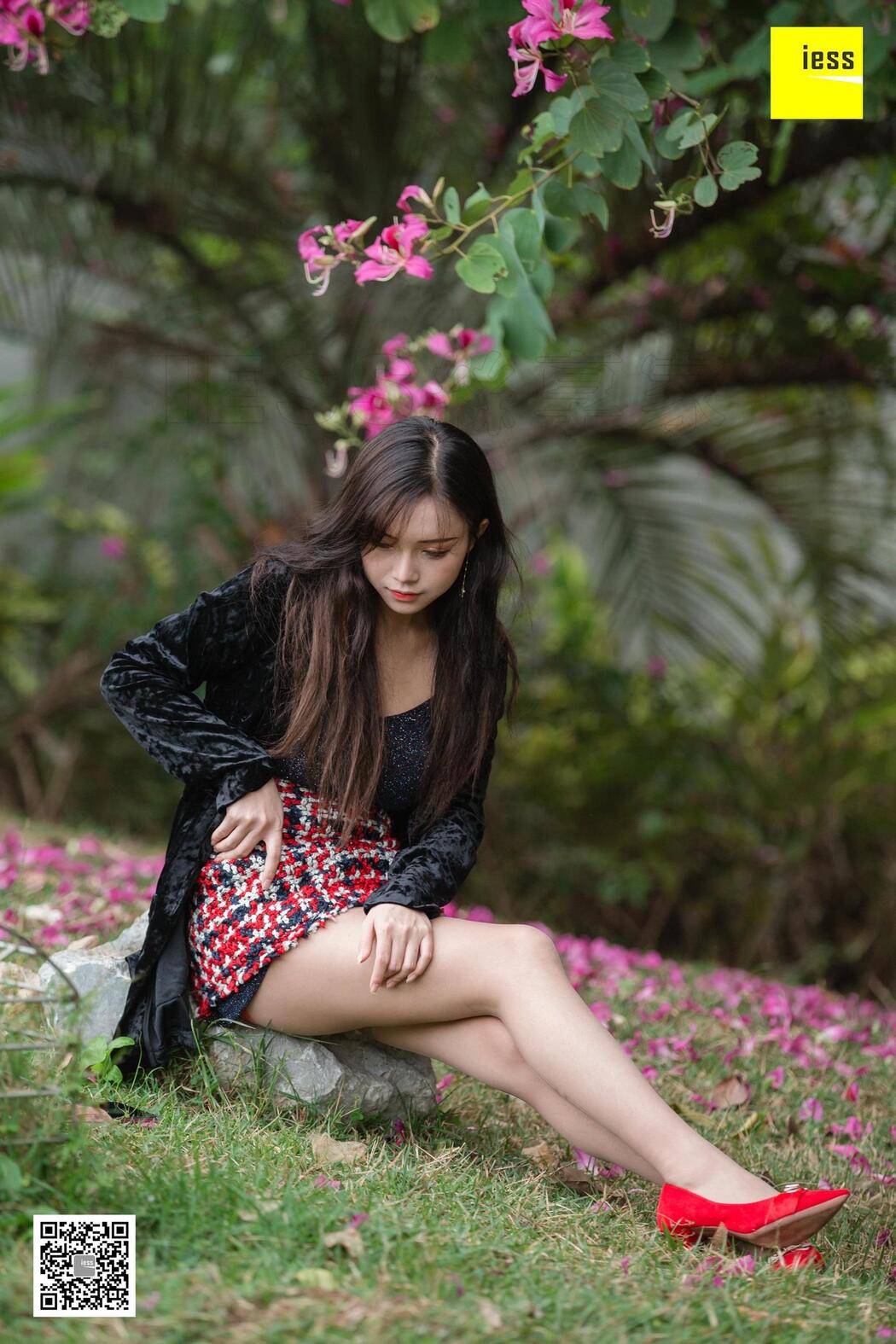 Model Xiao Yu "Xiao Yu in the Flowers" [异思趣向IESS] Beautiful legs