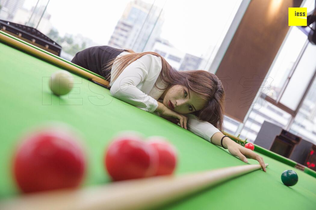 Model Kohane "Can you teach me to play billiards 2" [Iss to IESS]