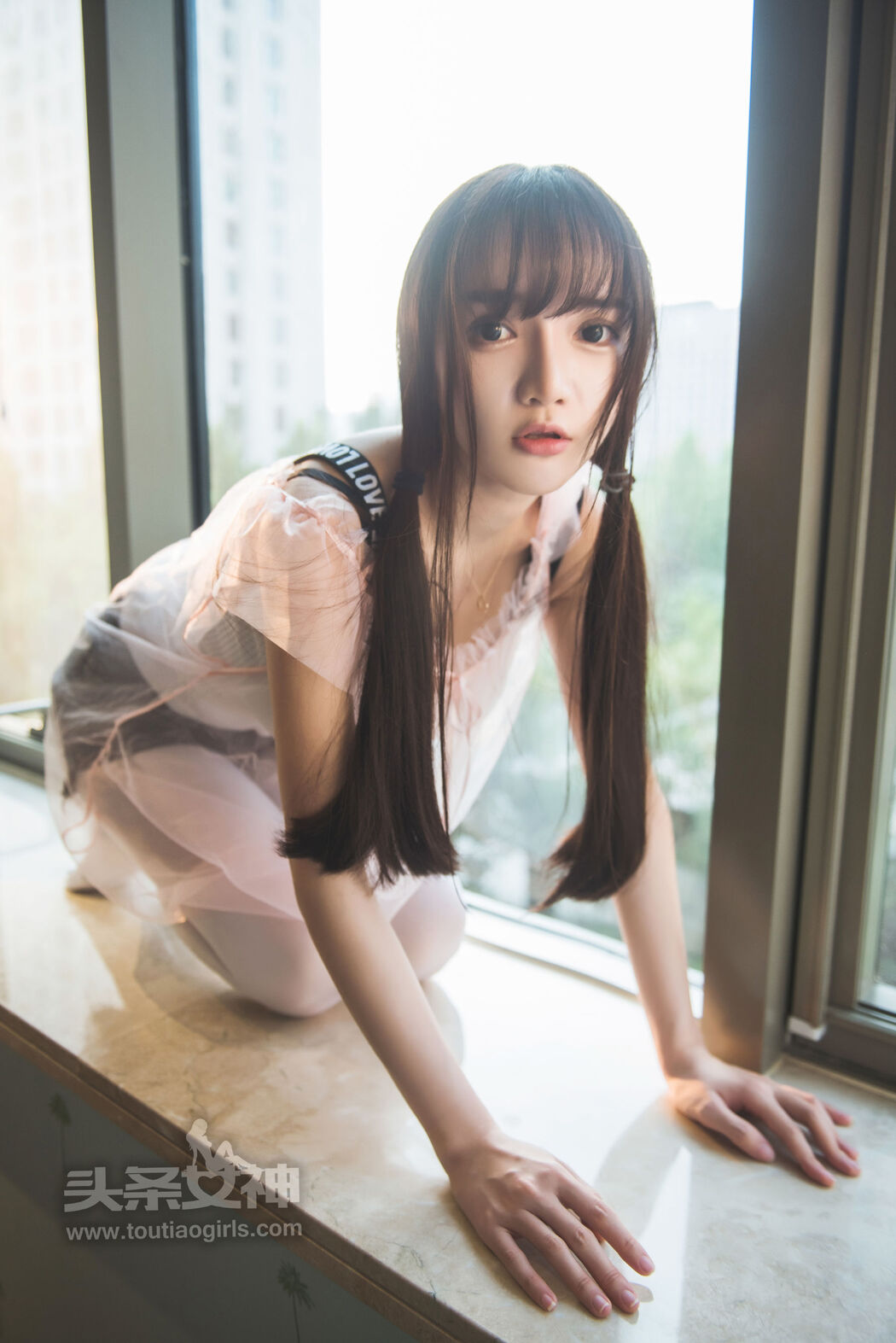 Xiao Ru Jing "White Socks Human Story" [Headline Goddess]