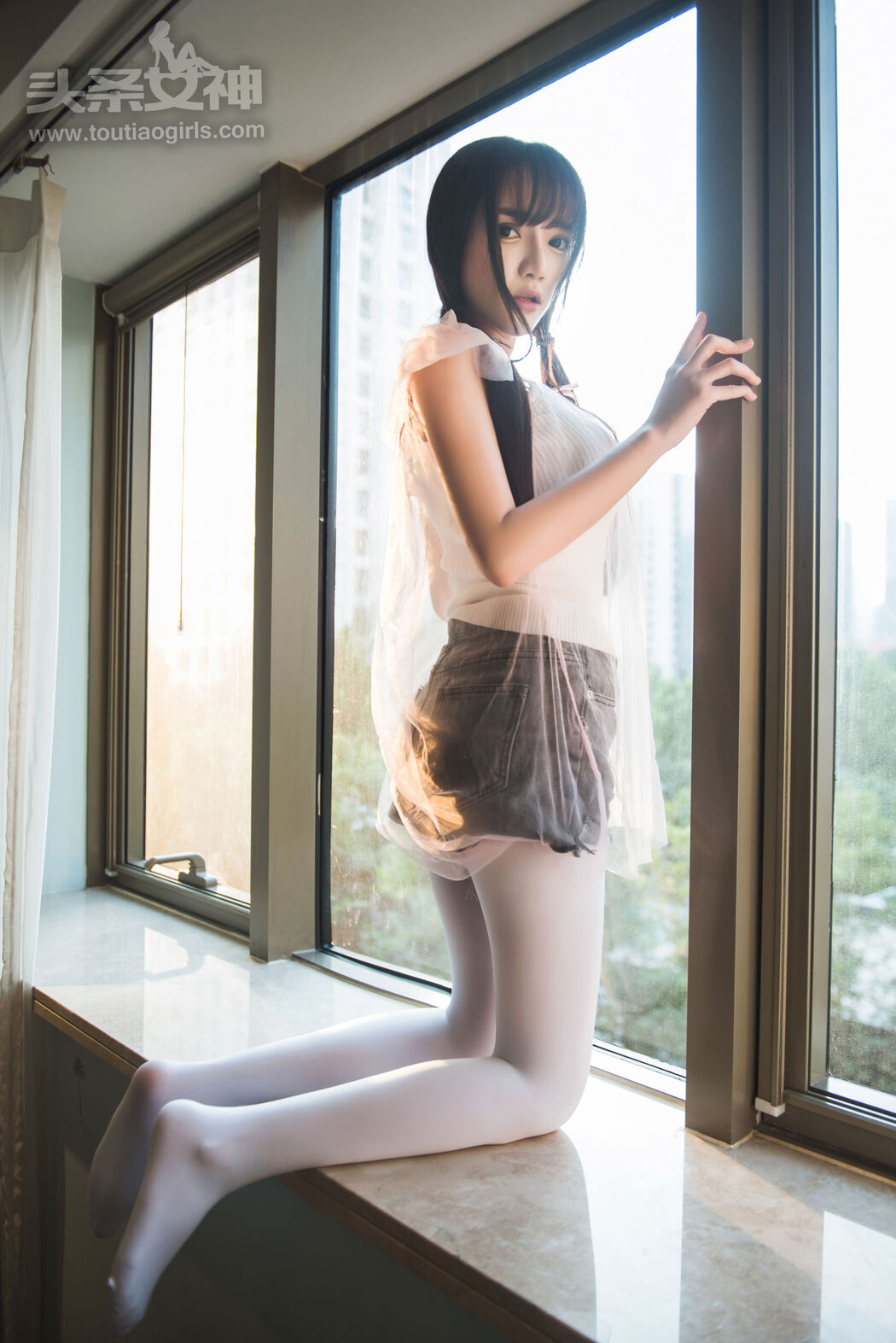 Xiao Ru Jing "White Socks Human Story" [Headline Goddess]