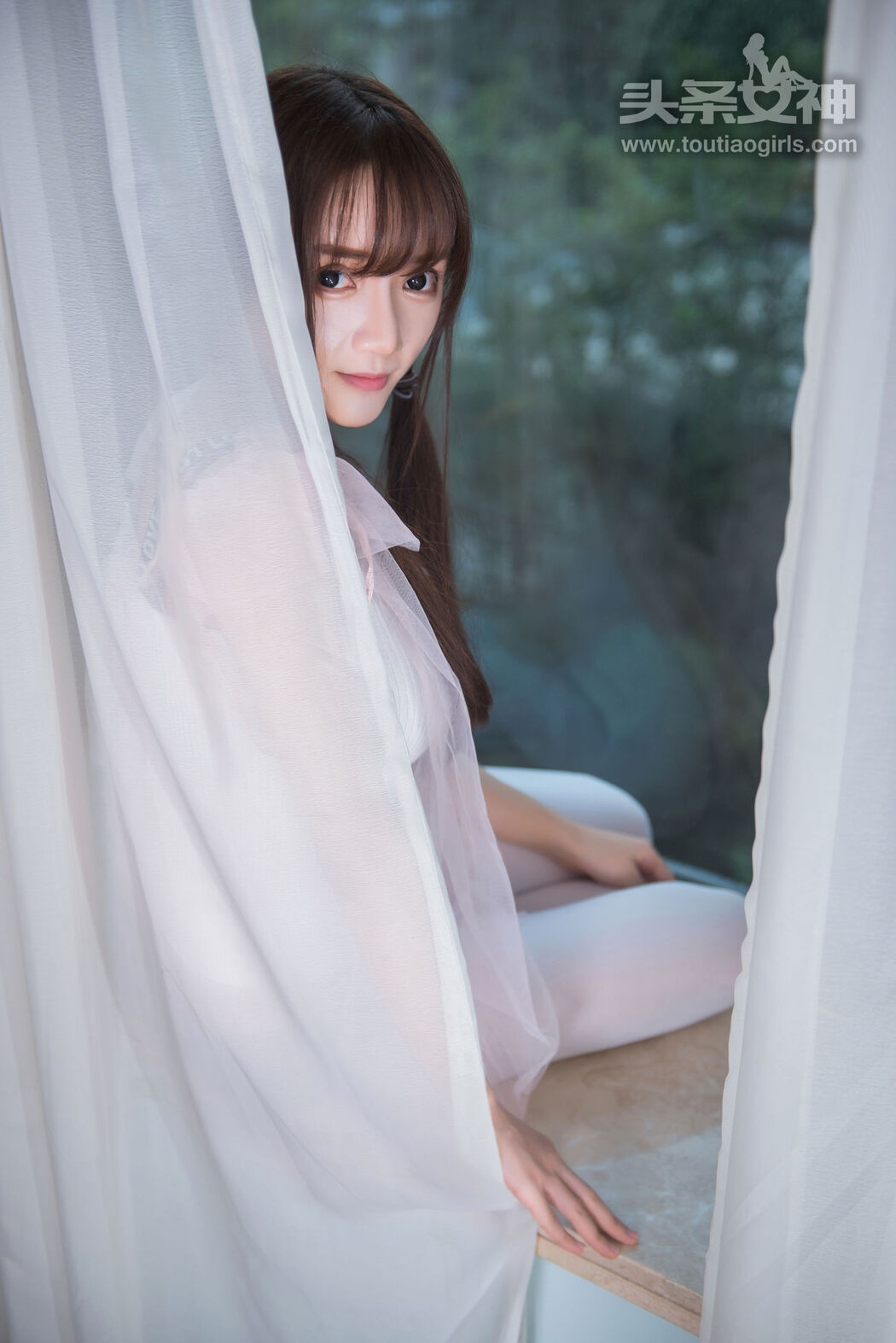 Xiao Ru Jing "White Socks Human Story" [Headline Goddess]