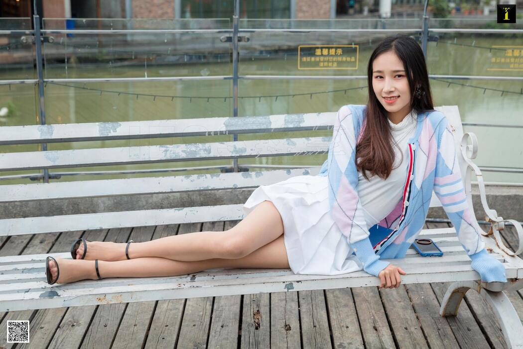 Miko "Miko's Brilliant Smile" [Iss to IESS] Beautiful legs and feet