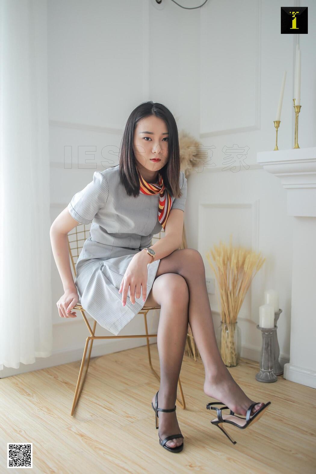 Xiaoshan "The Afternoon of the Flight Attendant" [IESS One Thousand and One Nights] Beautiful legs in stockings